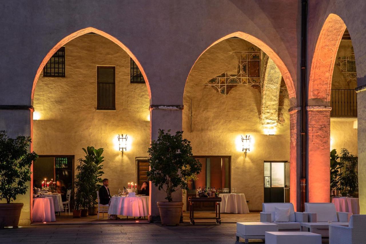 Hotel Castello Visconteo Cassano dʼAdda Exterior foto