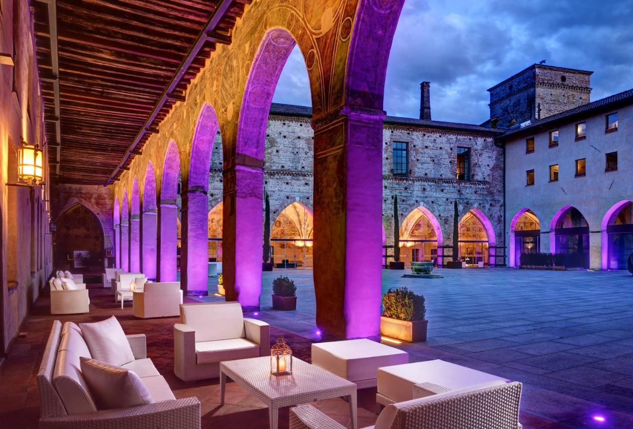 Hotel Castello Visconteo Cassano dʼAdda Exterior foto